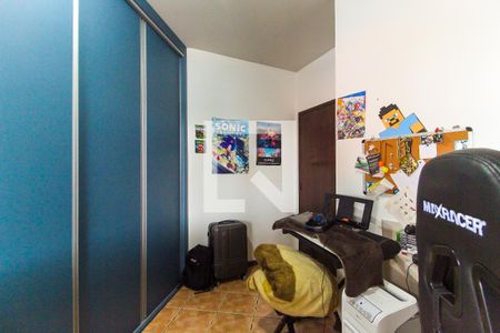 Casa à venda com 150m², 3 quartos e 3 vagas Casa à venda com 150m², 3 quartos e 3 vagasQuarto 2