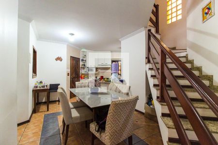 Casa à venda com 150m², 3 quartos e 3 vagas Casa à venda com 150m², 3 quartos e 3 vagasCozinha