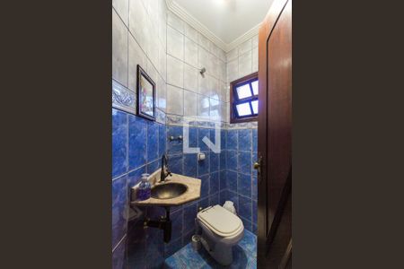 Casa à venda com 150m², 3 quartos e 3 vagas Casa à venda com 150m², 3 quartos e 3 vagasLavabo