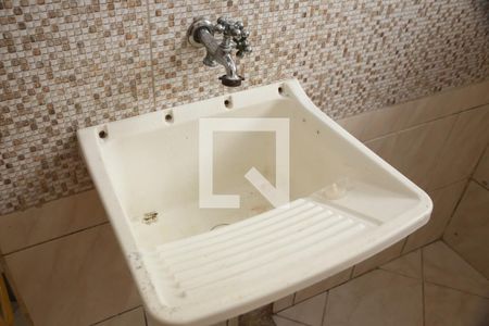 Apartamento para alugar com 60m², 2 quartos e 1 vagaÁrea de serviço/tanqe