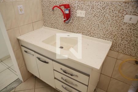 Cozinha de apartamento para alugar com 2 quartos, 60m² em Vila Antartica, Praia Grande