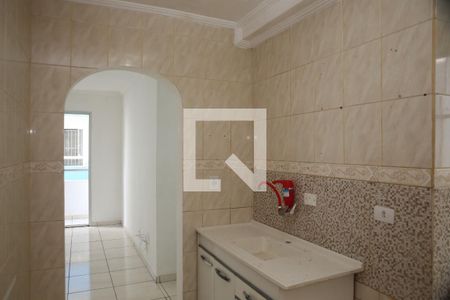 Cozinha de apartamento para alugar com 2 quartos, 60m² em Vila Antartica, Praia Grande