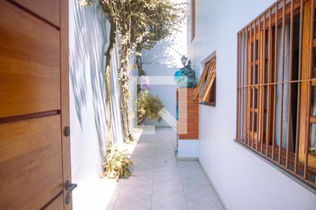 Casa à venda com 179m², 4 quartos e 2 vagasCorredor