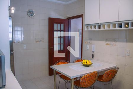 Casa à venda com 179m², 4 quartos e 2 vagasCozinha