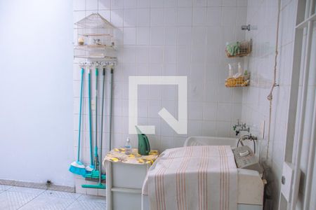 Casa à venda com 179m², 4 quartos e 2 vagasÁrea de Serviço