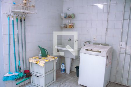 Casa à venda com 179m², 4 quartos e 2 vagasÁrea de Serviço