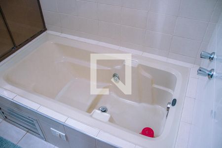 Casa à venda com 179m², 4 quartos e 2 vagasBanheiro da Suíte 3