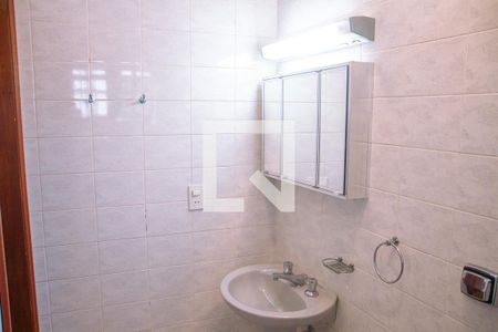 Casa à venda com 179m², 4 quartos e 2 vagasBanheiro da Suíte 2