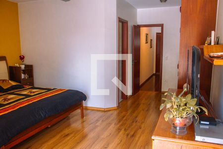 Casa à venda com 179m², 4 quartos e 2 vagasSuíte 3