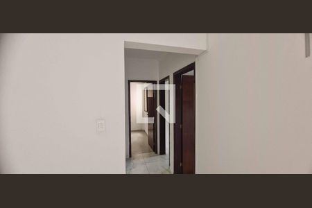 Corredor de apartamento para alugar com 3 quartos, 73m² em Vila Osasco, Osasco