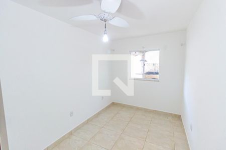 Casa para alugar com 55m², 2 quartos e 3 vagas Casa para alugar com 55m², 2 quartos e 3 vagasSuíte