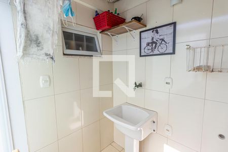 Casa para alugar com 55m², 2 quartos e 3 vagas Casa para alugar com 55m², 2 quartos e 3 vagasBanheiro de serviço