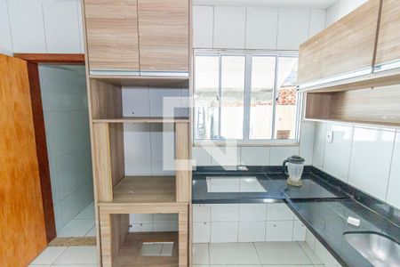 Casa para alugar com 55m², 2 quartos e 3 vagas Casa para alugar com 55m², 2 quartos e 3 vagasCozinha