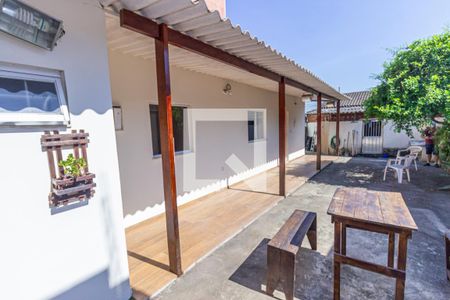 Casa para alugar com 55m², 2 quartos e 3 vagas Casa para alugar com 55m², 2 quartos e 3 vagasQuintal