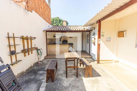 Casa para alugar com 55m², 2 quartos e 3 vagas Casa para alugar com 55m², 2 quartos e 3 vagasQuintal