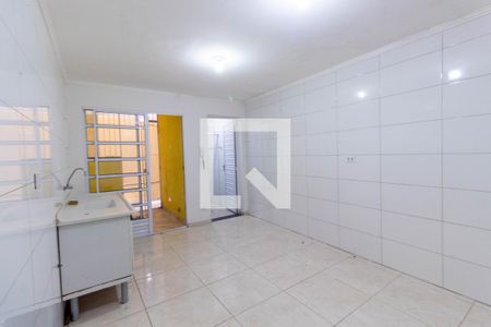 Sala/Cozinha de apartamento para alugar com 1 quarto, 35m² em Vila Silvia, São Paulo