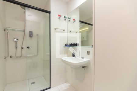 Banheiro de apartamento para alugar com 1 quarto, 27m² em Sumarezinho, São Paulo