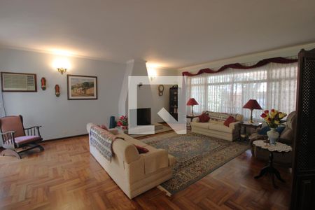Sala de casa à venda com 3 quartos, 525m² em Jardim Santa Helena, São Paulo