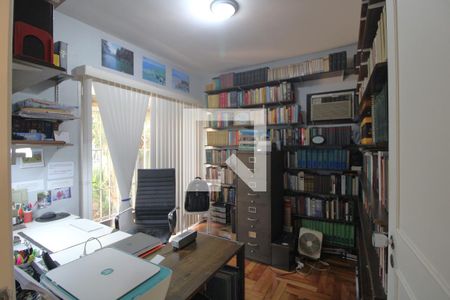 Escritório de casa à venda com 3 quartos, 525m² em Jardim Santa Helena, São Paulo