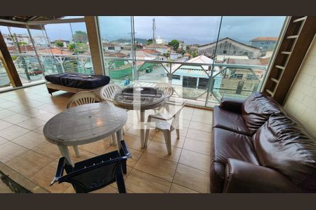 Casa para alugar com 120m², 3 quartos e 2 vagas Casa para alugar com 120m², 3 quartos e 2 vagasTerraço