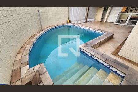 Casa para alugar com 120m², 3 quartos e 2 vagas Casa para alugar com 120m², 3 quartos e 2 vagasPiscina
