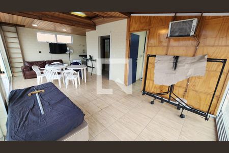 Casa para alugar com 120m², 3 quartos e 2 vagas Casa para alugar com 120m², 3 quartos e 2 vagasTerraço