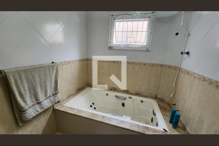 Casa para alugar com 120m², 3 quartos e 2 vagas Casa para alugar com 120m², 3 quartos e 2 vagasBanheiro 2