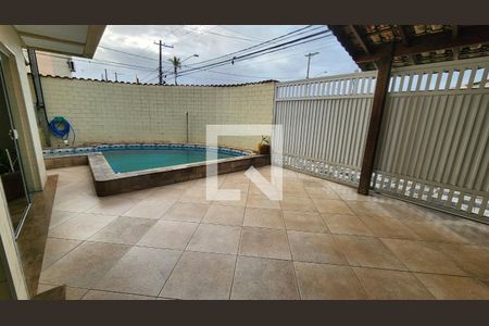 Quintal de casa para alugar com 3 quartos, 120m² em Vila Sao Jorge, Santos