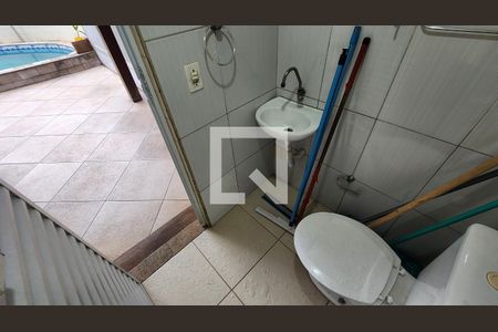 Casa para alugar com 120m², 3 quartos e 2 vagas Casa para alugar com 120m², 3 quartos e 2 vagasBanheiro de serviço