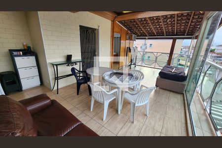 Casa para alugar com 120m², 3 quartos e 2 vagas Casa para alugar com 120m², 3 quartos e 2 vagasTerraço