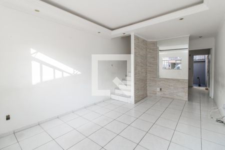 Sala de casa de condomínio à venda com 2 quartos, 100m² em Jardim Sao Nicolau, São Paulo