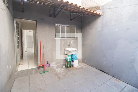 Casa de condomínio à venda com 100m², 2 quartos e 2 vagasÁrea de Serviço