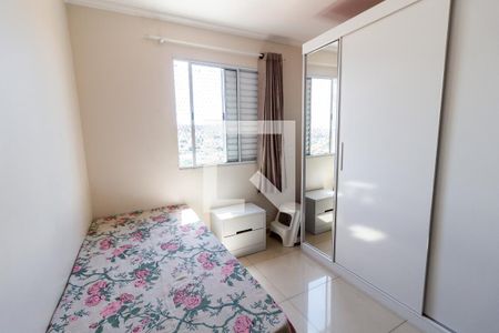 Quarto 2 de apartamento para alugar com 2 quartos, 54m² em Vila Luzita, Santo André
