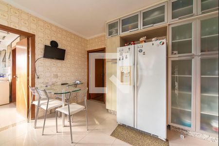 Apartamento à venda com 160m², 4 quartos e 2 vagasCozinha