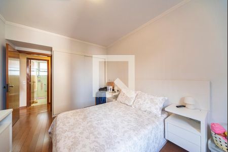 Apartamento à venda com 160m², 4 quartos e 2 vagasQuarto 2