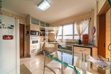 Apartamento à venda com 160m², 4 quartos e 2 vagasCozinha