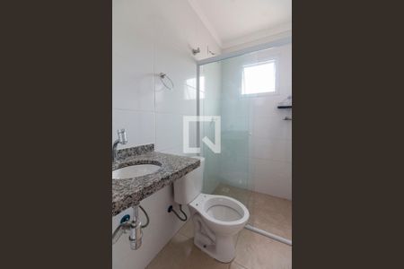 Banheiro de casa de condomínio para alugar com 2 quartos, 40m² em Cidade Líder, São Paulo