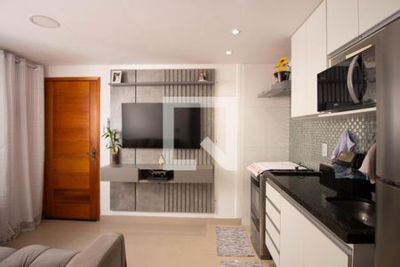 Sala/Cozinha de apartamento para alugar com 2 quartos, 42m² em Jardim Helena, São Paulo
