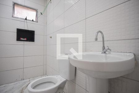 Banheiro de kitnet/studio para alugar com 1 quarto, 27m² em Campo Limpo, São Paulo