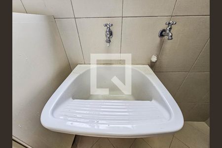 Apartamento para alugar com 180m², 3 quartos e 3 vagas Apartamento para alugar com 180m², 3 quartos e 3 vagasÁrea de Serviço