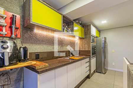 Apartamento para alugar com 250m², 3 quartos e 2 vagas Apartamento para alugar com 250m², 3 quartos e 2 vagasCozinha