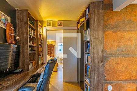 Apartamento para alugar com 250m², 3 quartos e 2 vagas Apartamento para alugar com 250m², 3 quartos e 2 vagasEscritório