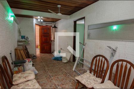 Sala de casa de condomínio para alugar com 5 quartos, 600m² em Recreio dos Bandeirantes, Rio de Janeiro
