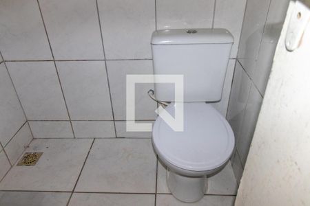 Banheiro da Suíte de casa para alugar com 1 quarto, 50m² em Parque da Fonte, São José dos Pinhais