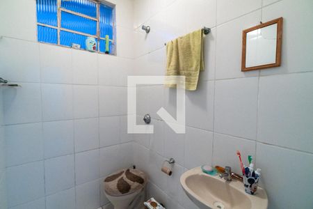 Casa à venda com 220m², 4 quartos e 2 vagasCasa 2 - Banheiro 2