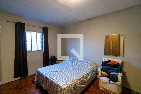 Casa à venda com 220m², 4 quartos e 2 vagasCasa 2 - Quarto 1