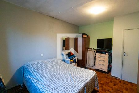 Casa à venda com 220m², 4 quartos e 2 vagasCasa 2 - Quarto 1