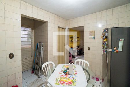 Casa à venda com 220m², 4 quartos e 2 vagasCasa 1 - Cozinha