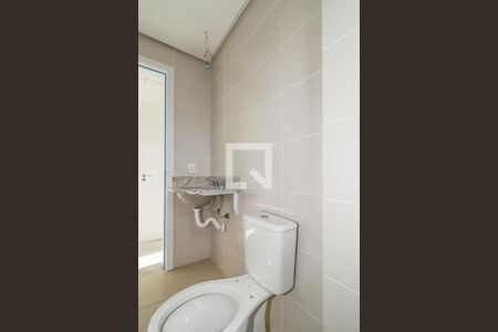 Banheiro da Suíte de apartamento à venda com 2 quartos, 70m² em Petrópolis, Porto Alegre