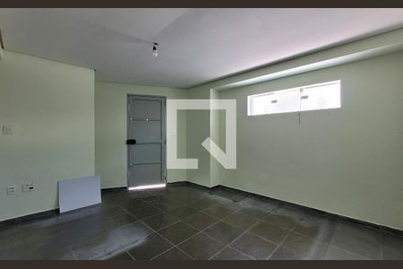 Sala de casa para alugar com 2 quartos, 136m² em Vila Leopoldina, Santo André